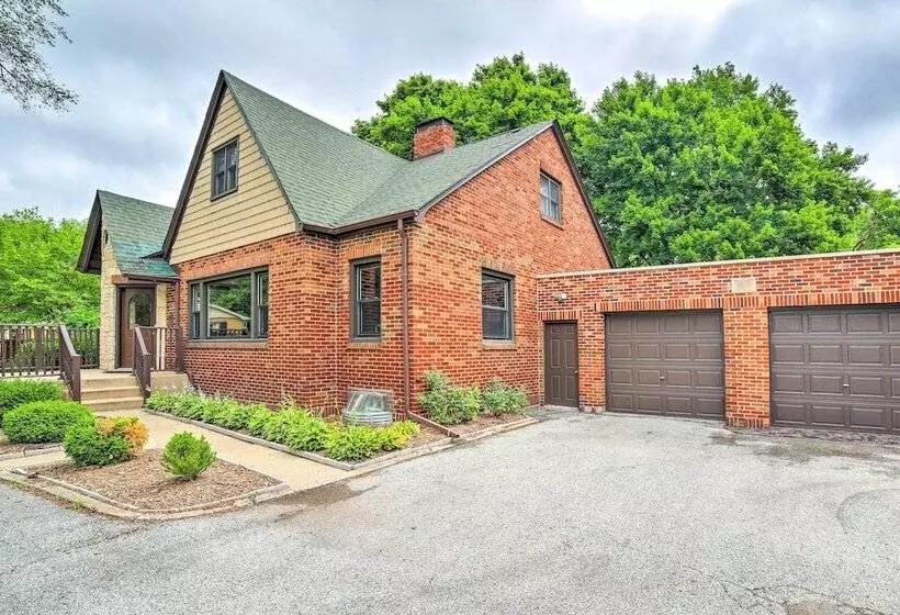Cozy Abode ~ 3 Mi To Indiana Dunes Nat L Park