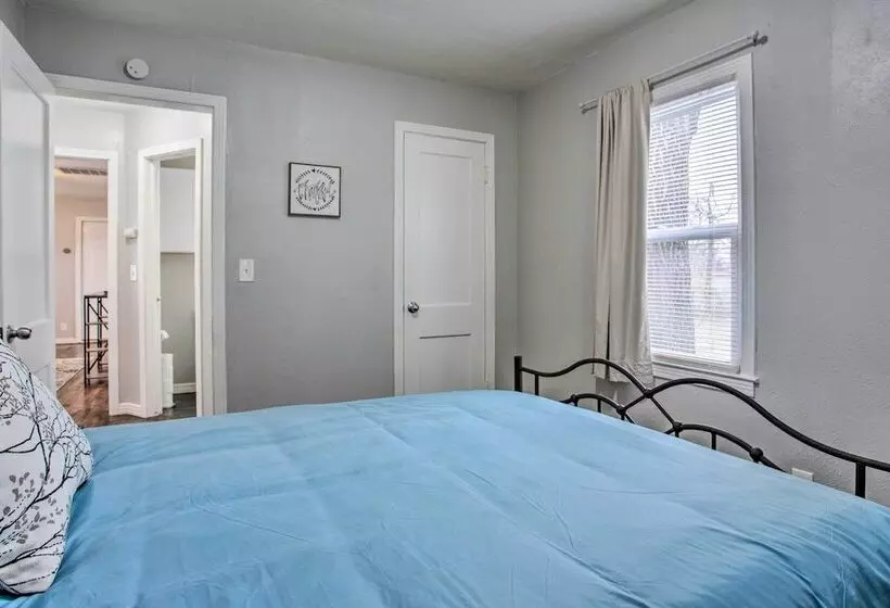 Cozy Bethany Vacation Home   Pets Welcome!