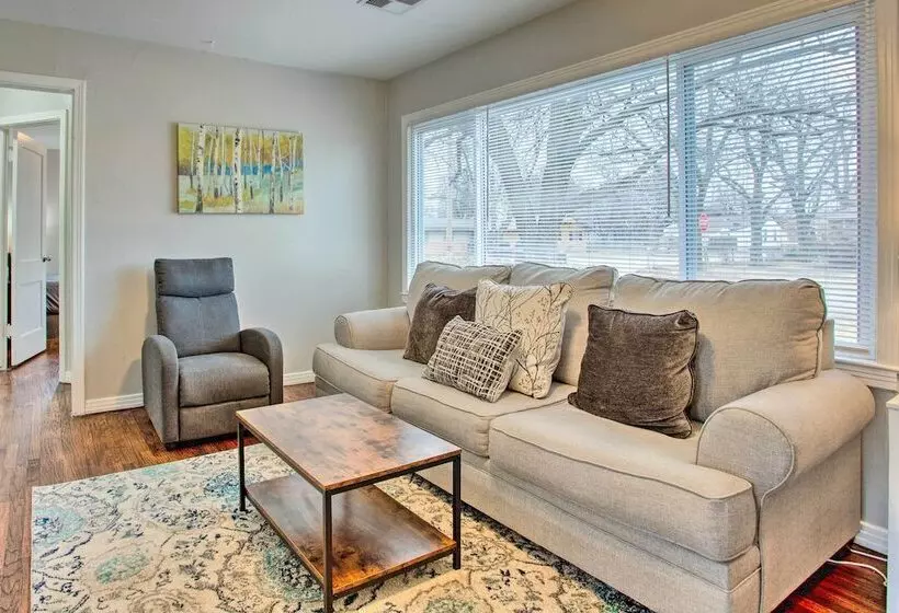 Cozy Bethany Vacation Home   Pets Welcome!