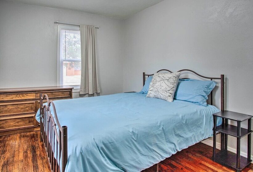 Cozy Bethany Vacation Home Pets Welcome!