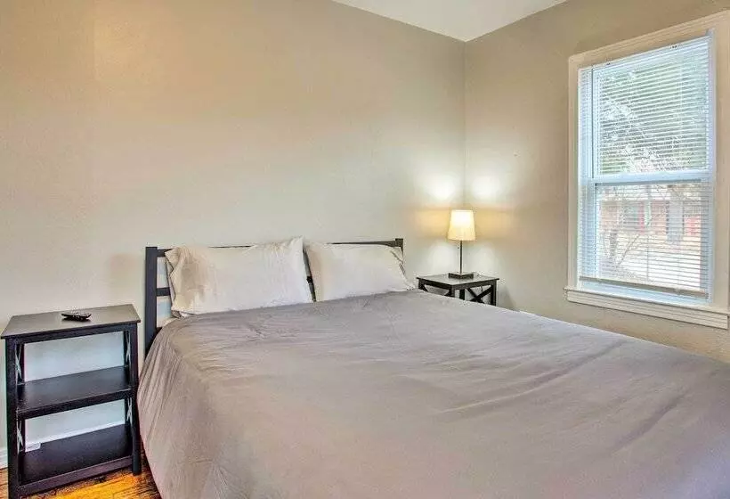 Cozy Bethany Vacation Home   Pets Welcome!
