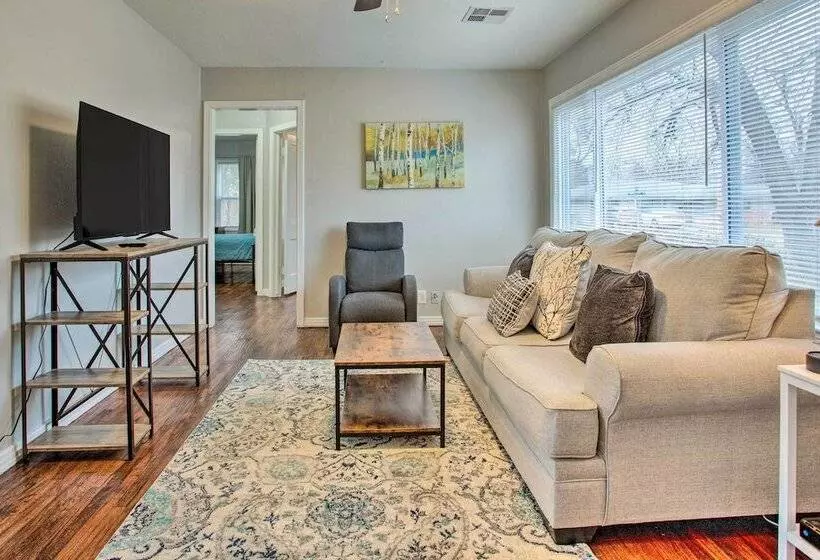 Cozy Bethany Vacation Home   Pets Welcome!