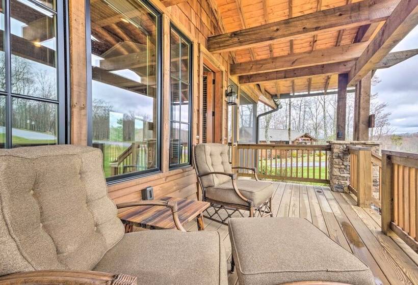 Putt Putt, Pickleball + Trails: Glenville Getaway