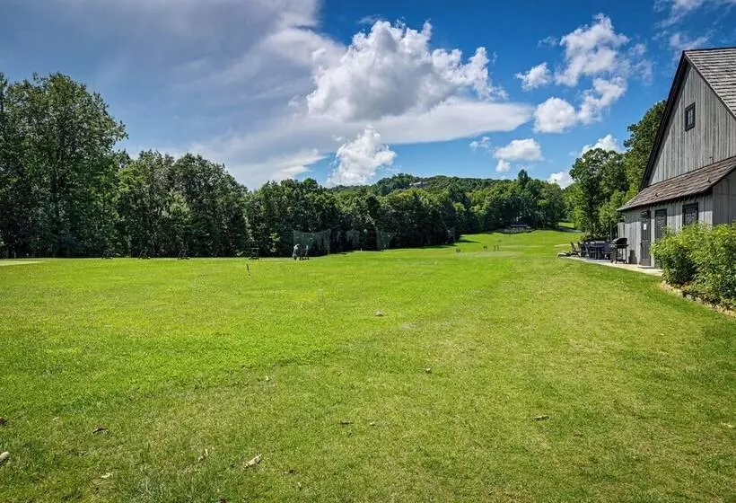 Putt Putt, Pickleball + Trails: Glenville Getaway