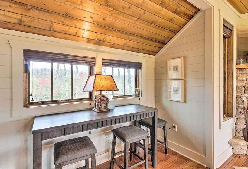 Putt Putt, Pickleball + Trails: Glenville Getaway