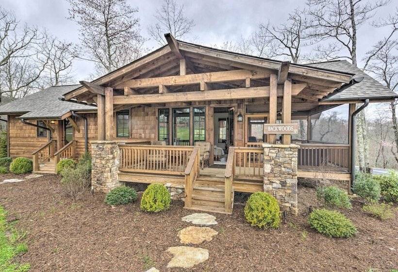 Putt Putt, Pickleball + Trails: Glenville Getaway