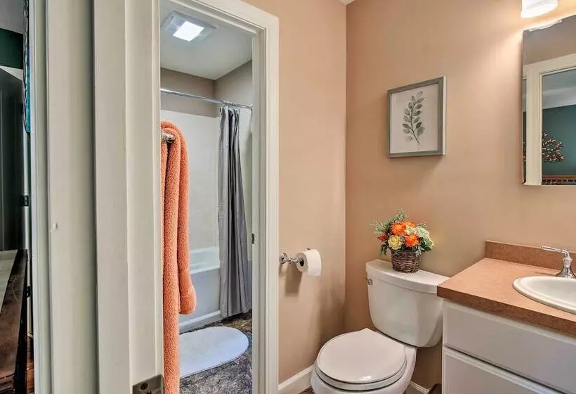 Cozy Hideaway W/ Grill, 17 Mi To Asheville
