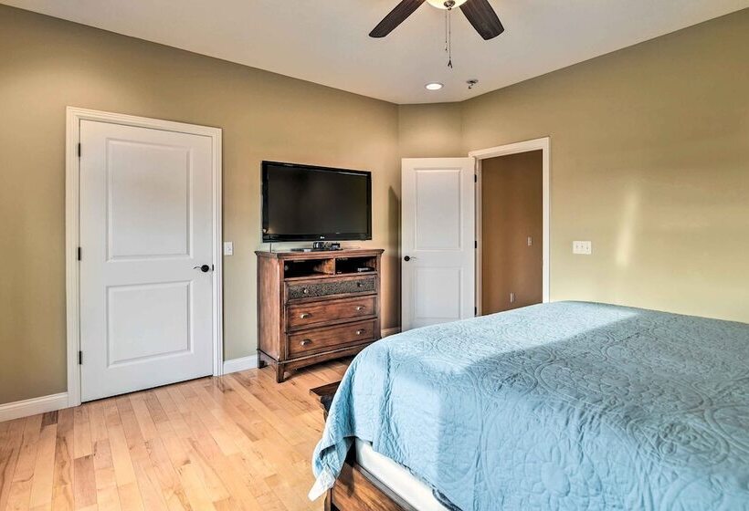 Cozy Home W/ Patio, 2 Mi To Dale Hollow Lake!