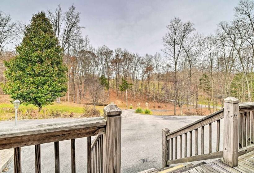 Cozy Home W/ Patio, 2 Mi To Dale Hollow Lake!