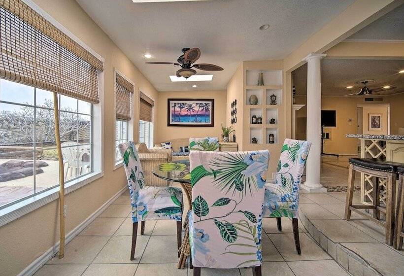 El Paso Home W/ Bbq Grill   4 Mi To Sunland Park!