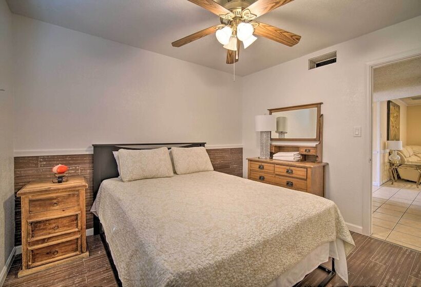 El Paso Home W/ Bbq Grill   4 Mi To Sunland Park!