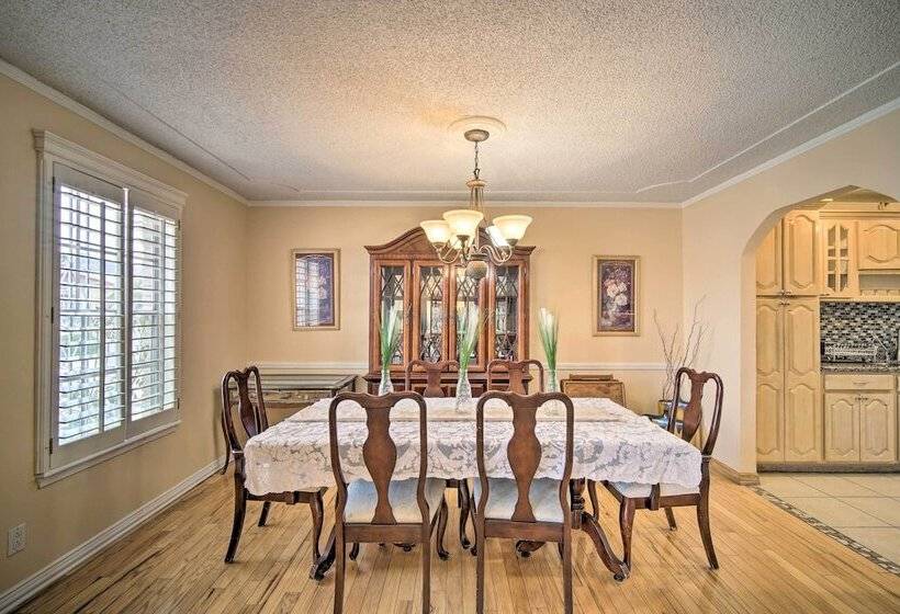 El Paso Home W/ Bbq Grill   4 Mi To Sunland Park!