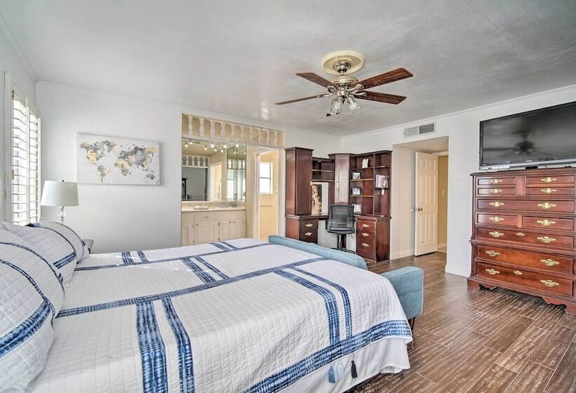 El Paso Home W/ Bbq Grill   4 Mi To Sunland Park!