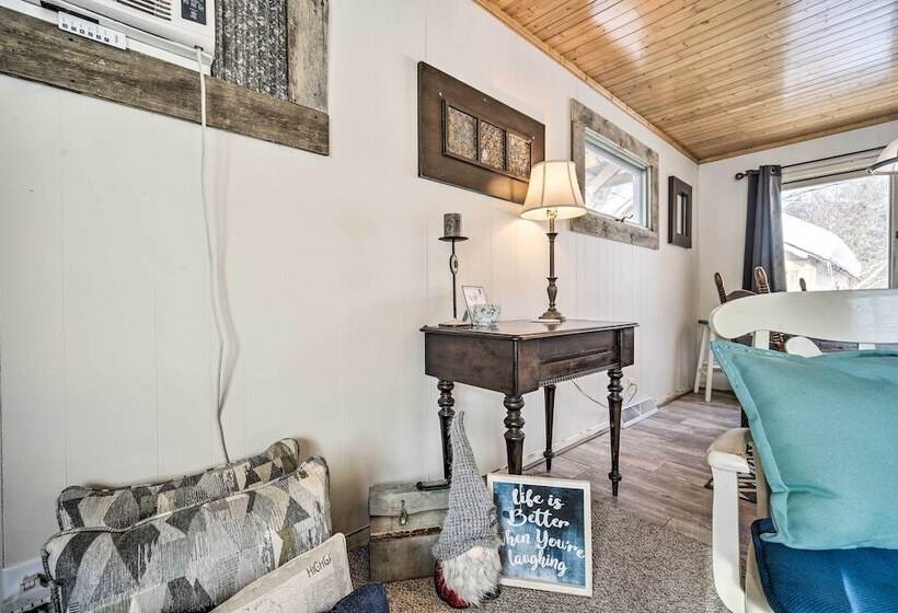 Family Home   Walk To Town & Balsam Lake!