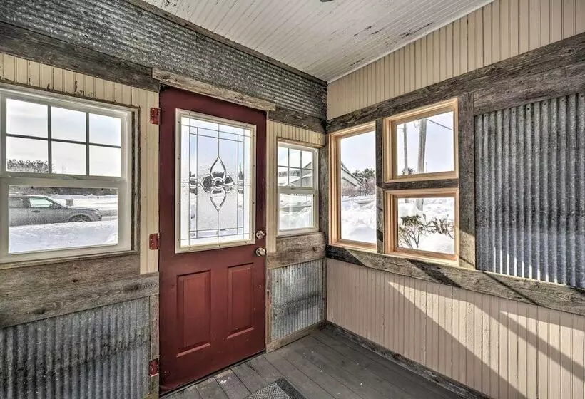 Family Home   Walk To Town & Balsam Lake!