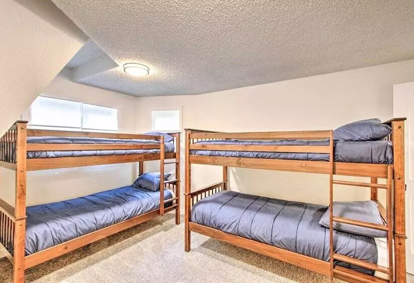 Geodesic Dome House W/ Scenic Views + Hot Tub