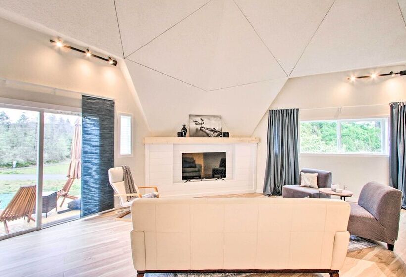 Geodesic Dome House W/ Scenic Views + Hot Tub