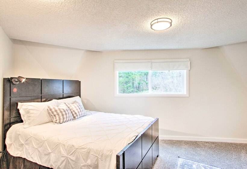 Geodesic Dome House W/ Scenic Views + Hot Tub