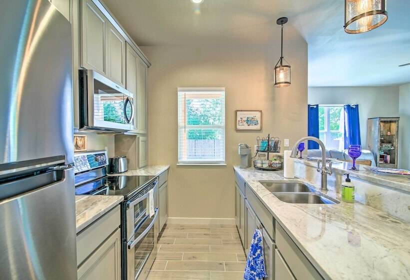 Hill Country Escape: Hike, Swim, & Drink Wine