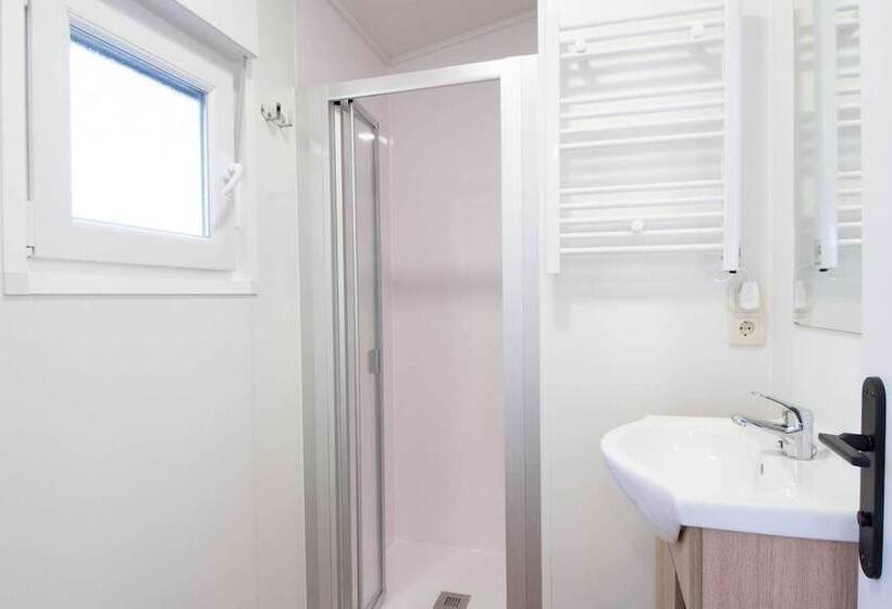 בית מלון כפרי Camping Urbión