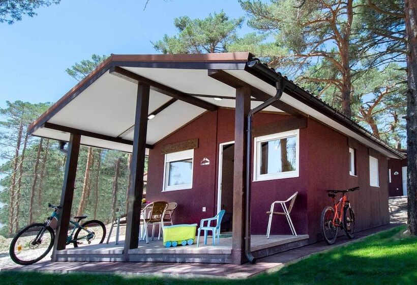 בית מלון כפרי Camping Urbión