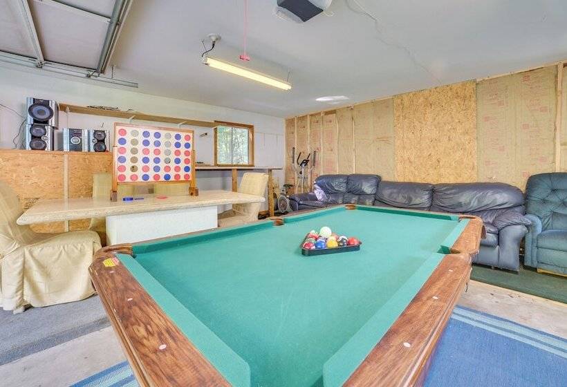 Houghton Lake Area Home W/ Fire Pit & Yard!