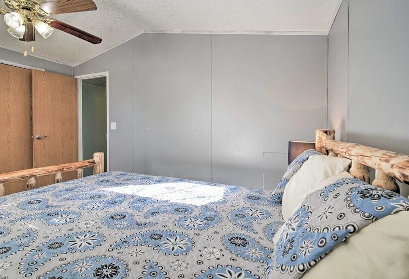 Houghton Lake Area Home W/ Fire Pit & Yard!