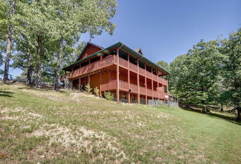 Beaver Lake Home W/ Game Room, Boat Slip & Views!
