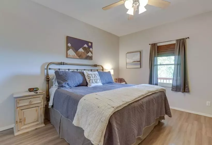 Beaver Lake Home W/ Game Room, Boat Slip & Views!