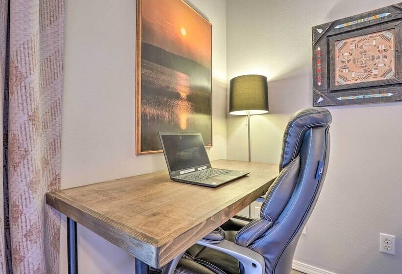 Beaver Lake Home W/ Game Room, Boat Slip & Views!