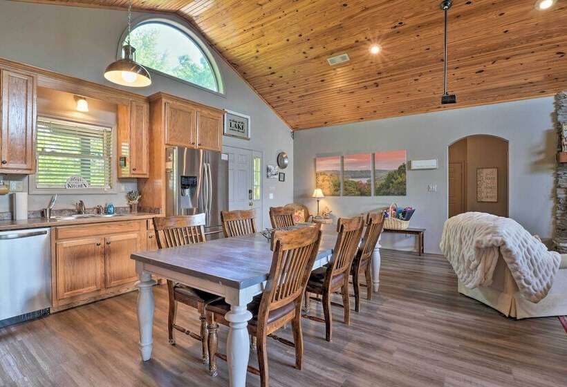 Beaver Lake Home W/ Game Room, Boat Slip & Views!