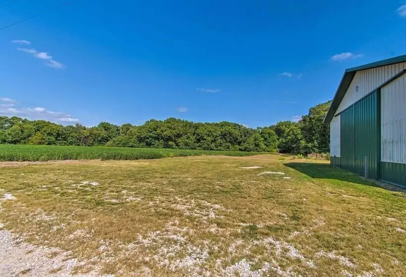 Idyllic Mt Sterling Retreat W/ Private Lake!