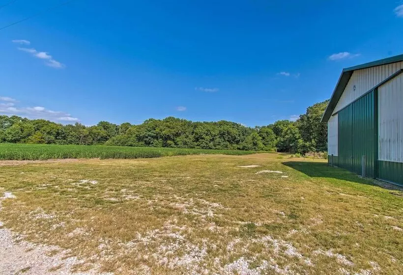 Idyllic Mt Sterling Retreat W/ Private Lake!