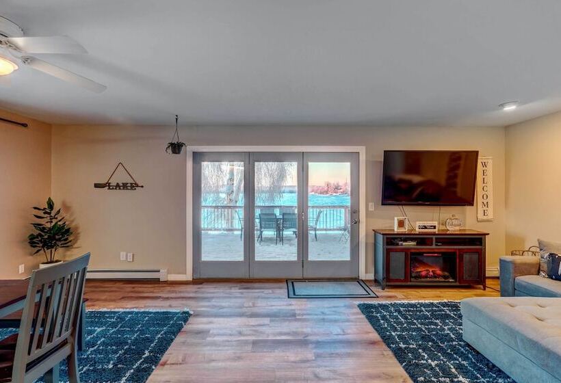 Lakefront Fairbanks Home W/ Private Beach!