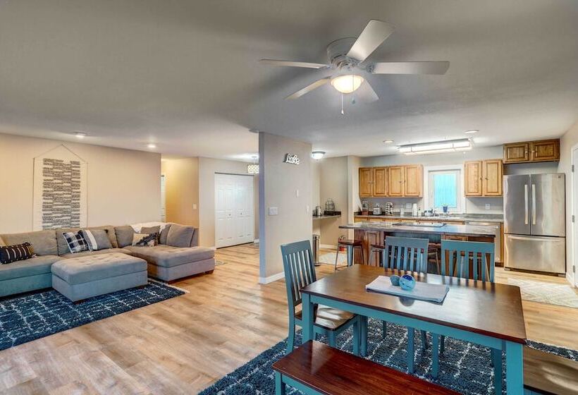 Lakefront Fairbanks Home W/ Private Beach!