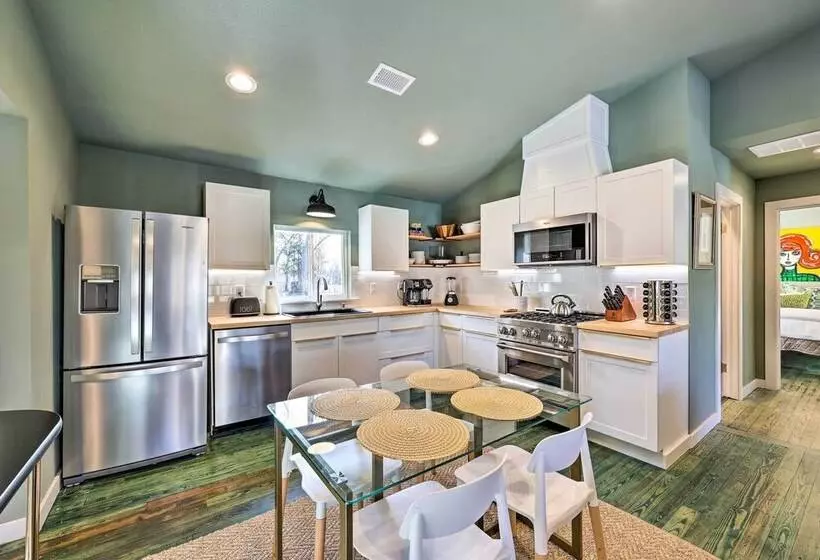 Modern Bentonville Home: Mountain Biker S Paradise