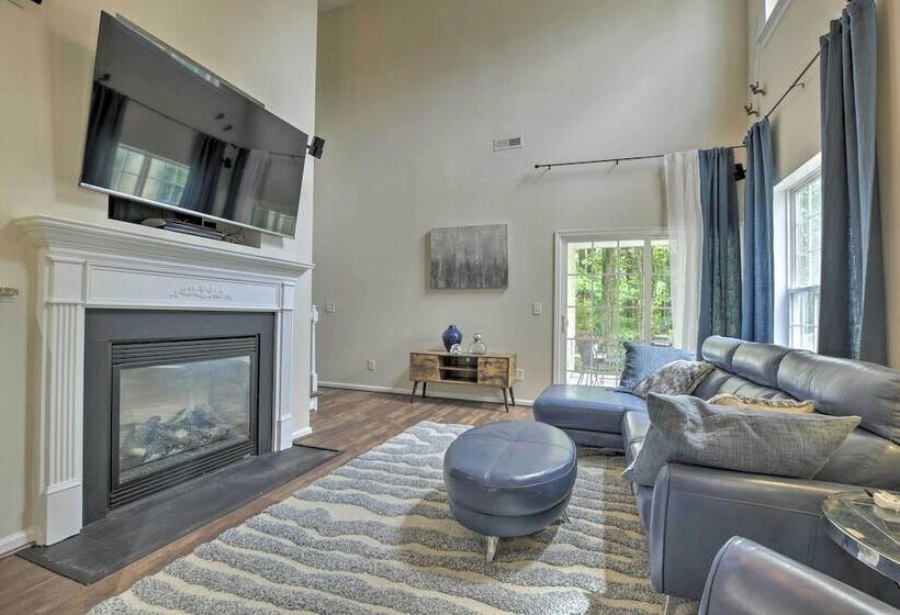 Modern Durham Retreat W/ Private Yard & Patio