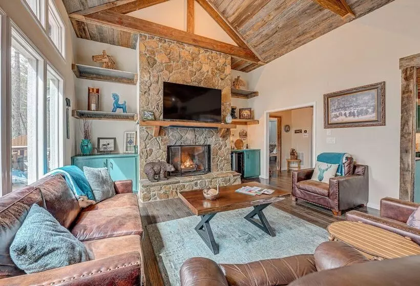 Mountain Bearadise Home W/ Mountain Views