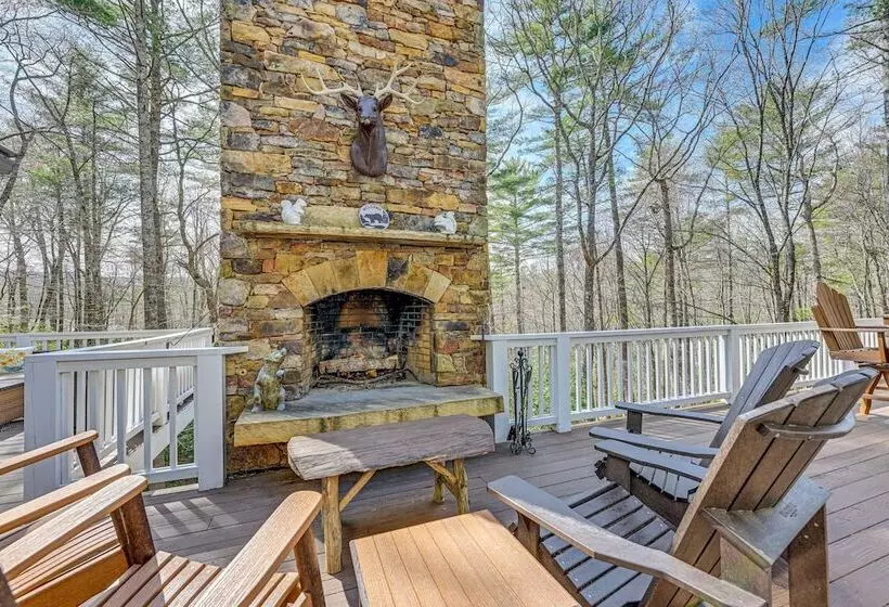 Mountain Bearadise Home W/ Mountain Views