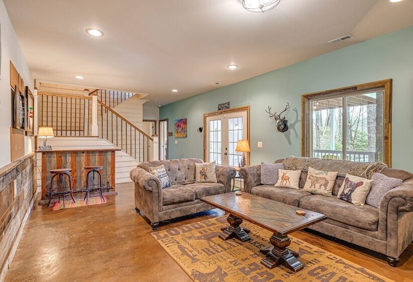 Mountain Bearadise Home W/ Mountain Views