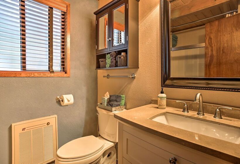 Mountain Chalet W/ Hot Tub By Cle Elum Lake!