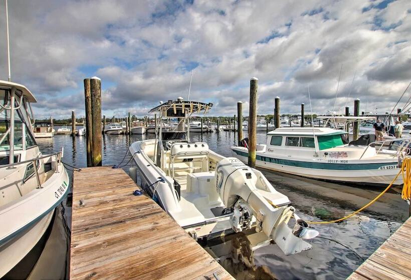 Charming Home W/ Yard: Steps To Pawcatuck River!