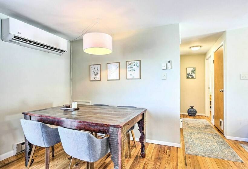 Peaceful Home W/ Deck: Family + Pet Friendly!