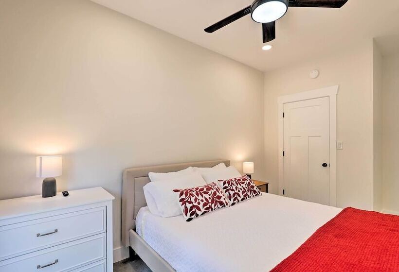 Pet Friendly Asheville Retreat W/ Hot Tub