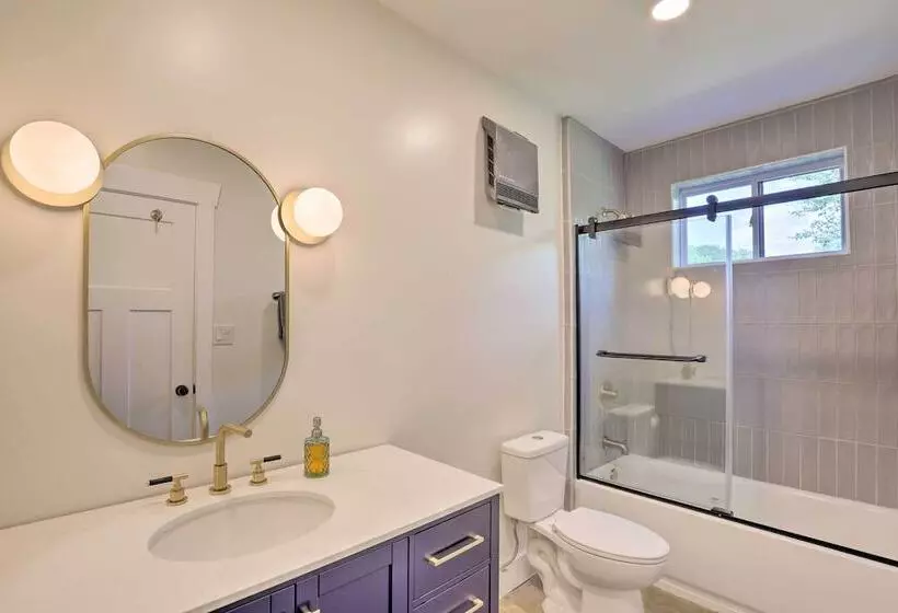 Pet Friendly Asheville Retreat W/ Hot Tub