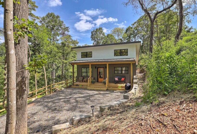 Pet Friendly Asheville Retreat W/ Hot Tub