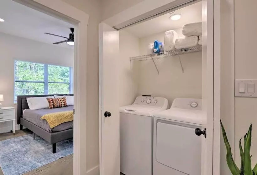 Pet Friendly Asheville Retreat W/ Hot Tub