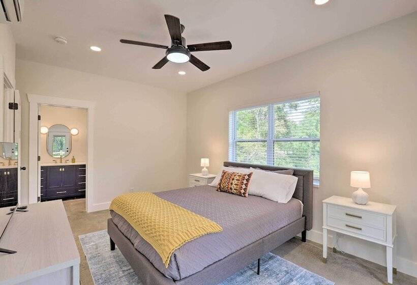 Pet Friendly Asheville Retreat W/ Hot Tub