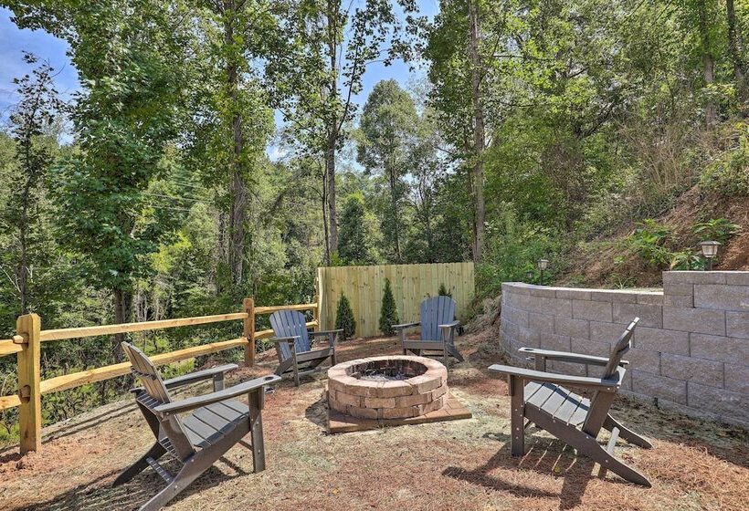 Pet Friendly Asheville Retreat W/ Hot Tub