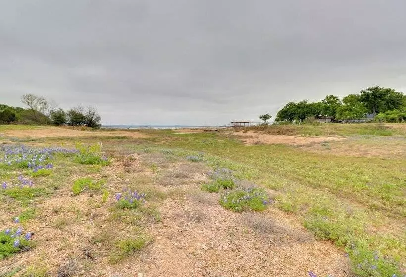 Pet Friendly Lake Buchanan Retreat W/ Fire Pit!